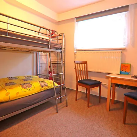 דירה Cozy With Garden, Cleaning Included *