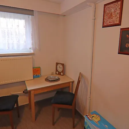 דירה Cozy With Garden, Cleaning Included *